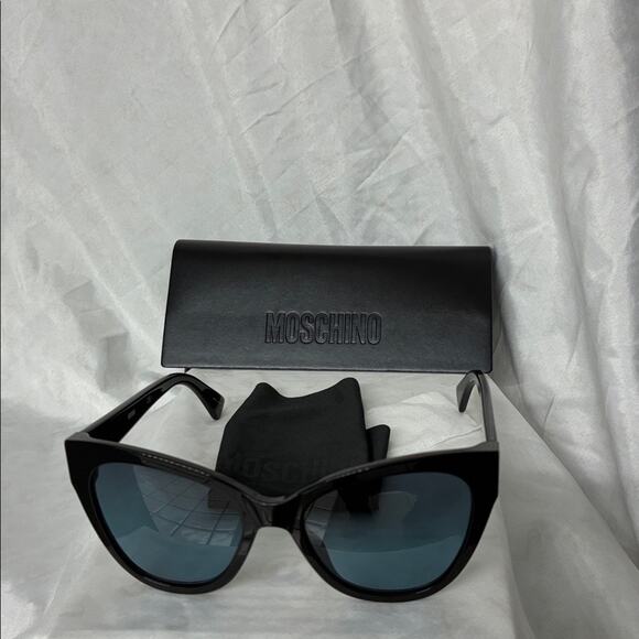 New Moschino Black and Gold Sunglasses main image 10